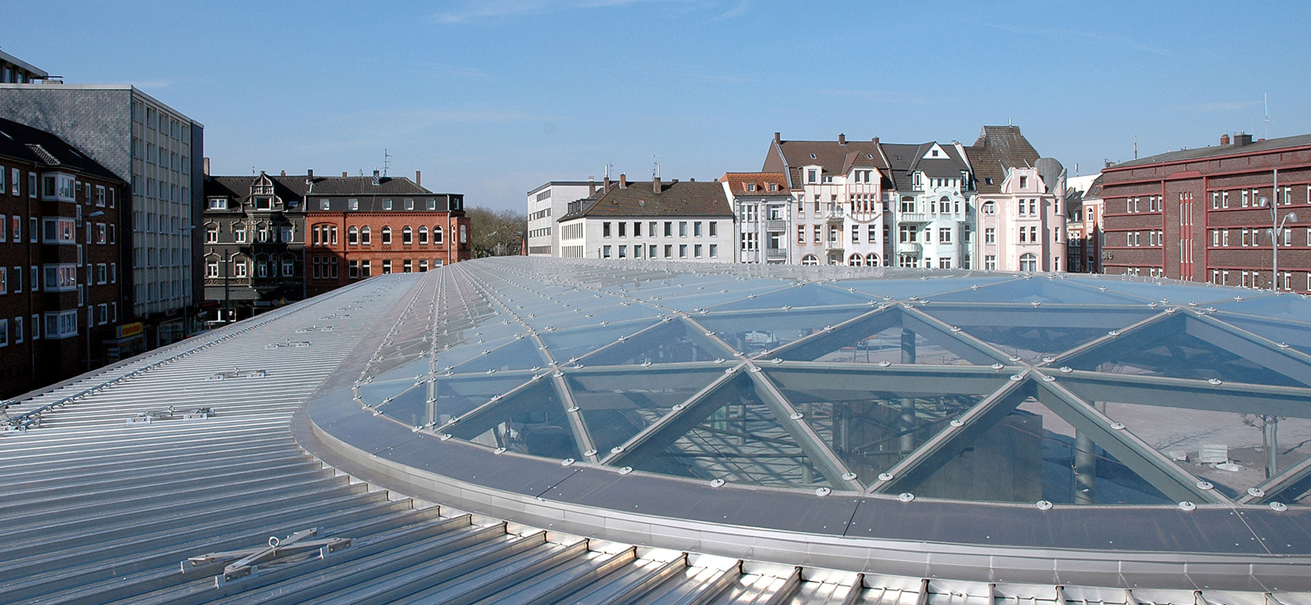 BUSCHMANNSHOF DACHFLÄCHE

    